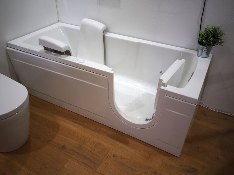 Accessible Bathtub Design